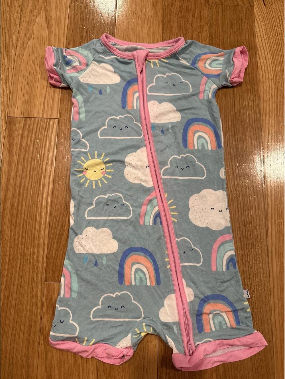 Little Sleepies Rainbow Clouds Bamboo Short Sleeve Zippy Romper Pajamas Size 3T